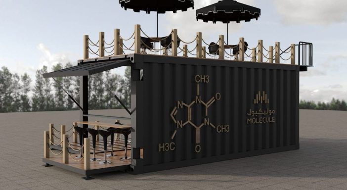 Moderne Containerstruktur mit Dachterrasse, Holzdekor und Outdoor-Möbeln.